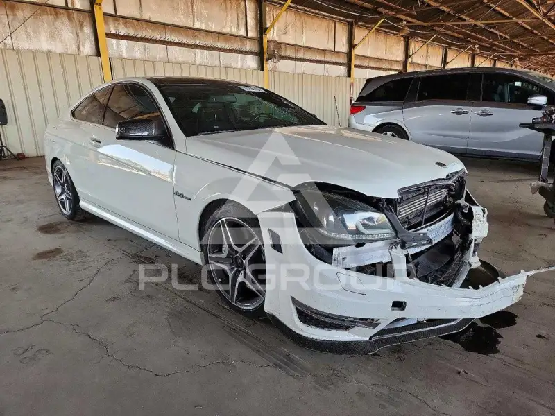 2012 Mercedes Benz C-Class фото