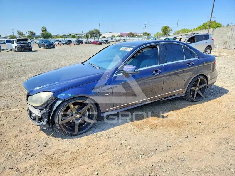 2012 Mercedes Benz C-Class фото