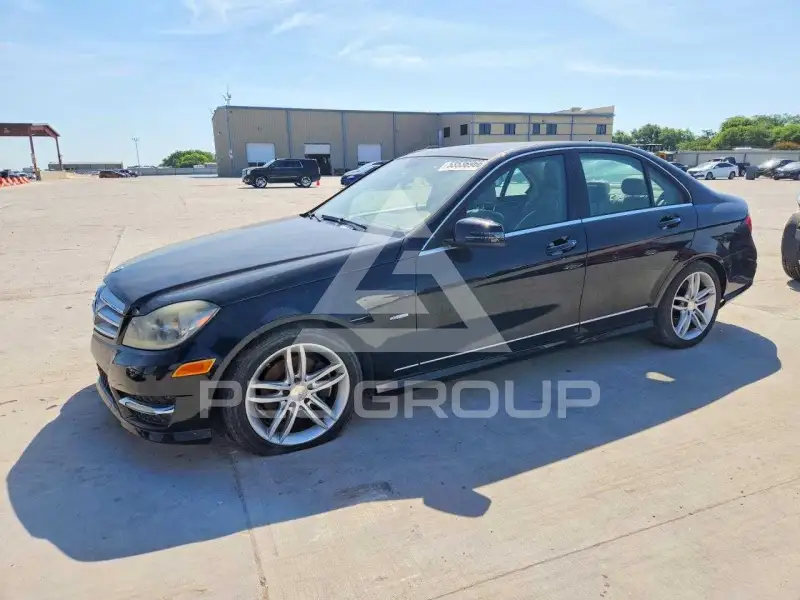 2012 Mercedes Benz C-Class фото