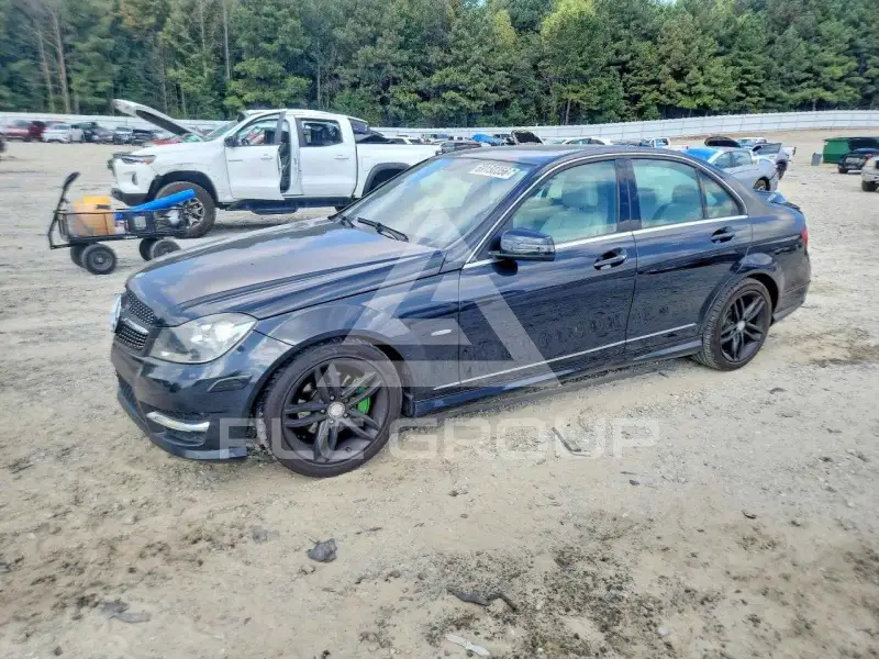 2012 Mercedes Benz C-Class фото