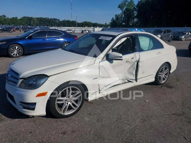 2012 Mercedes Benz C-Class фото