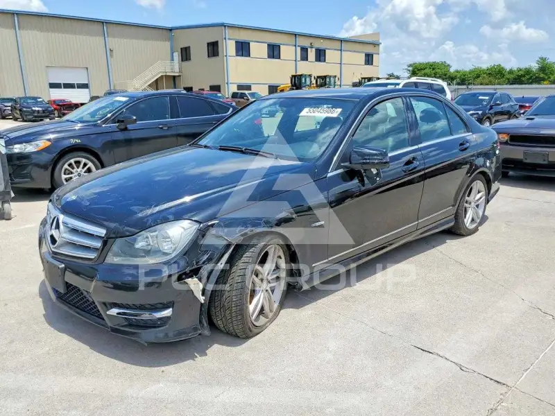 2012 Mercedes Benz C-Class фото