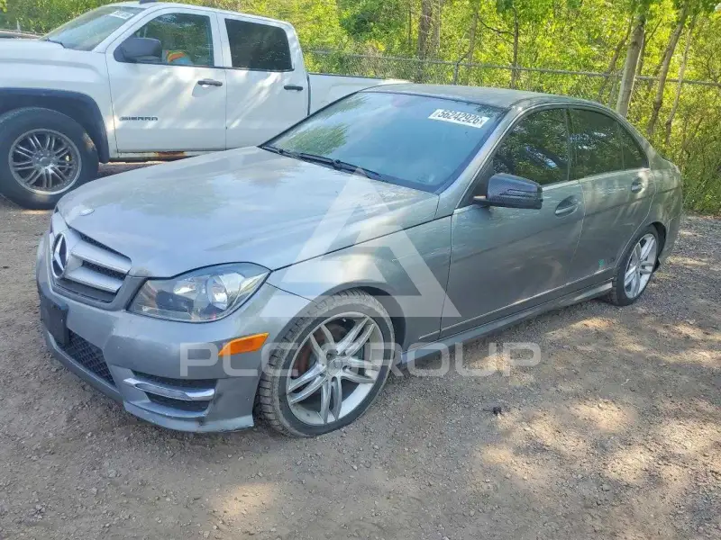 2012 Mercedes Benz C-Class photo
