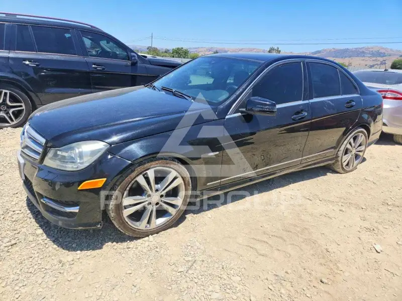 2012 Mercedes Benz C-Class photo
