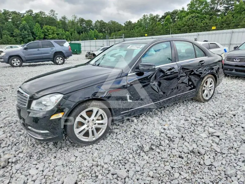 2012 Mercedes Benz C-Class photo