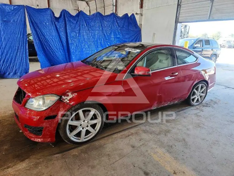 2012 Mercedes Benz C-Class photo