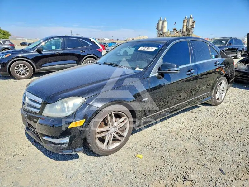2012 Mercedes Benz C-Class фото