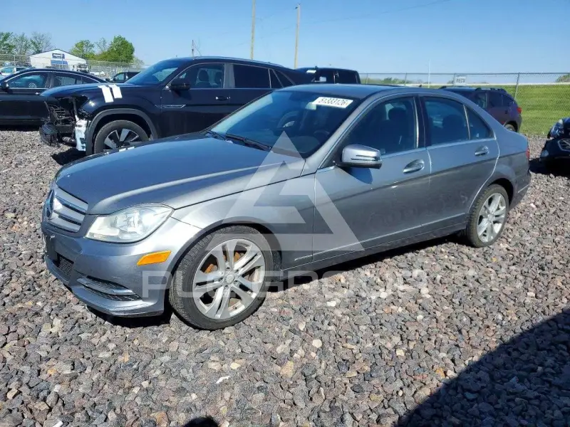 2012 Mercedes Benz C-Class фото