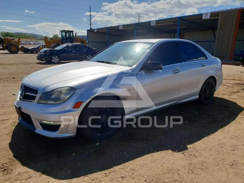 2012 Mercedes Benz C-Class фото
