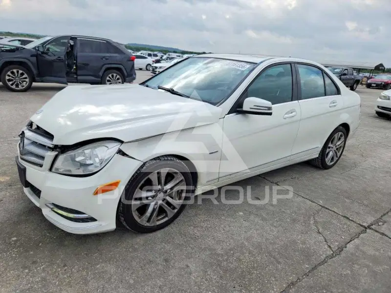 2012 Mercedes Benz C-Class фото