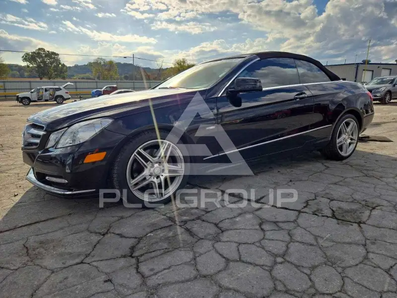 2012 Mercedes Benz E-Class фото