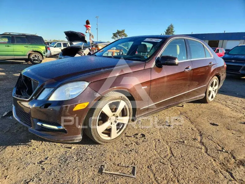 2012 Mercedes Benz E-Class фото