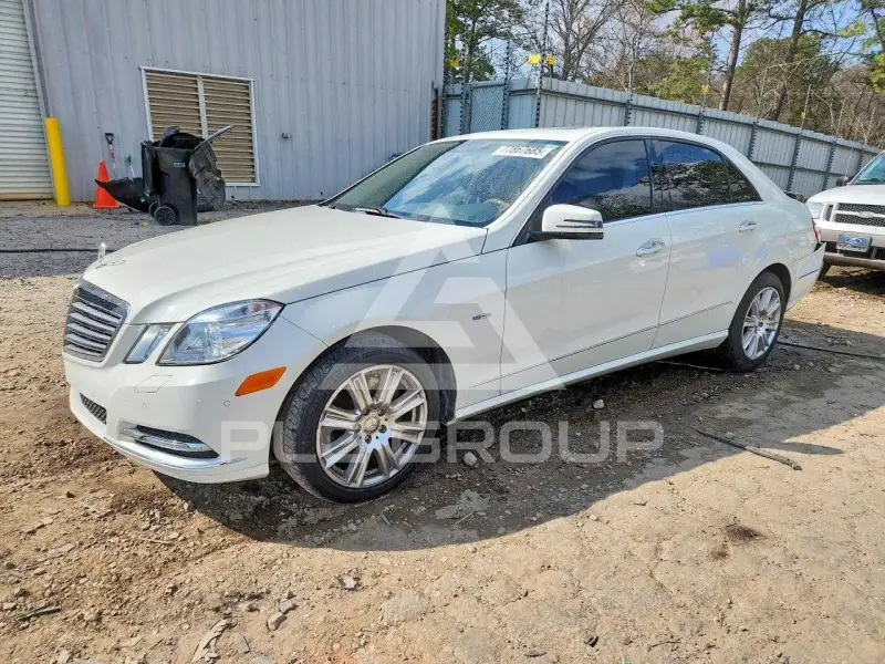 2012 Mercedes Benz E-Class фото