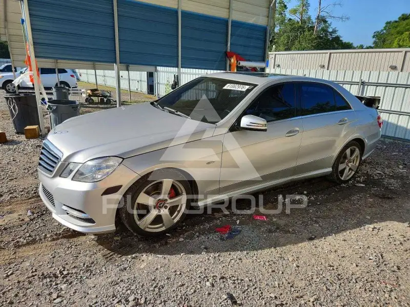 2012 Mercedes Benz E-Class фото