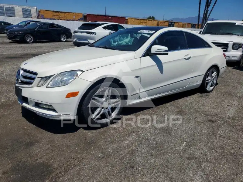 2012 Mercedes Benz E-Class фото