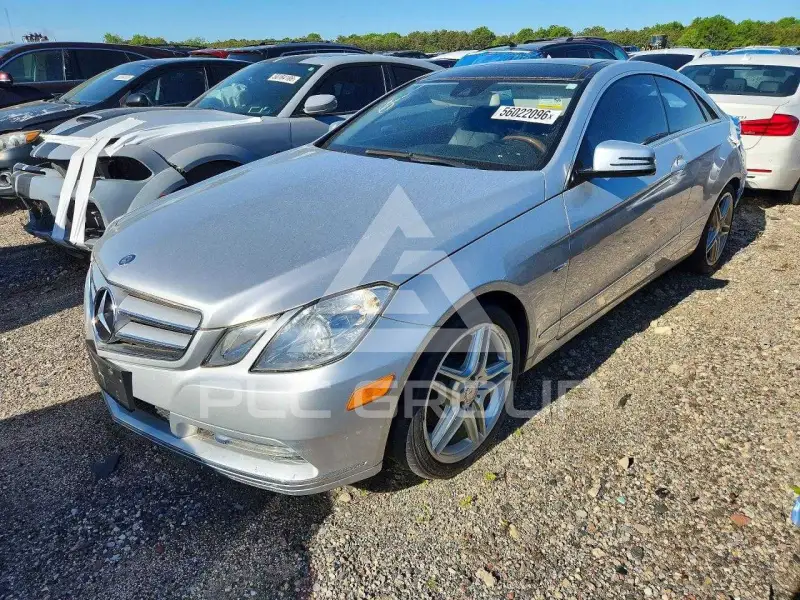 2012 Mercedes Benz E-Class фото