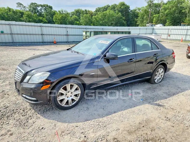2012 Mercedes Benz E-Class фото