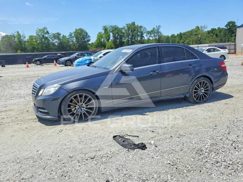 2012 Mercedes Benz E-Class photo