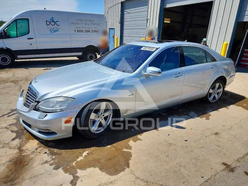 2012 Mercedes Benz S-Class фото