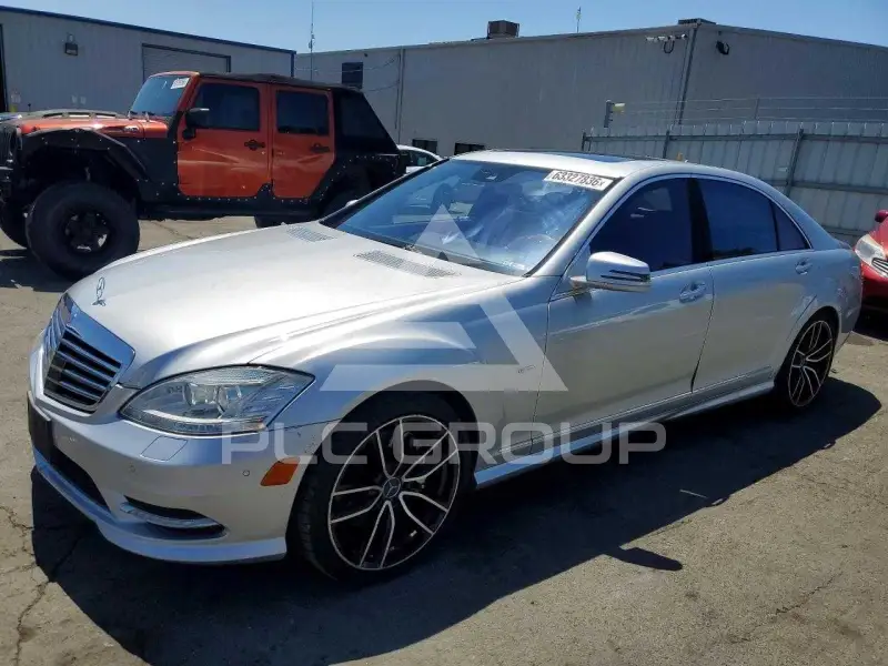 2012 Mercedes Benz S-Class фото