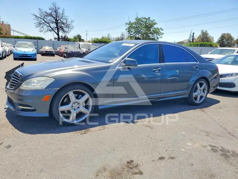 2012 Mercedes Benz S-Class photo