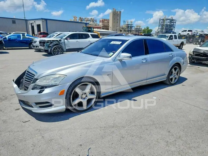 2012 Mercedes Benz S-Class photo