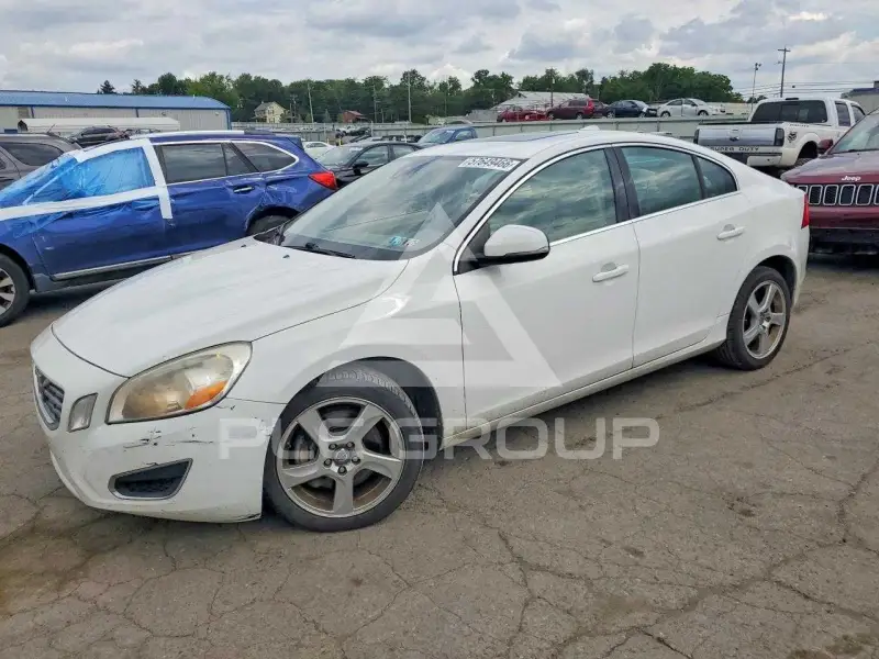 2012 Volvo S60 photo