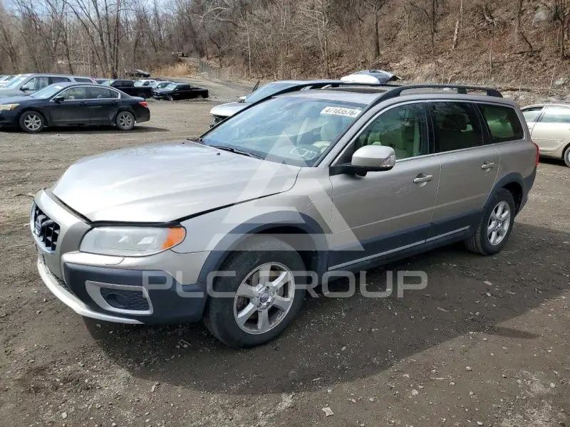 2012 Volvo XC70 photo