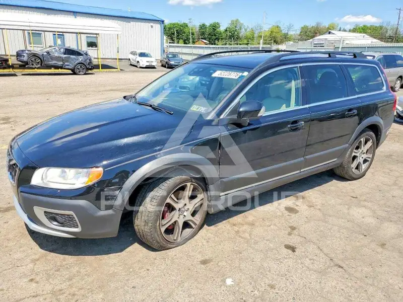 2012 Volvo XC70 photo