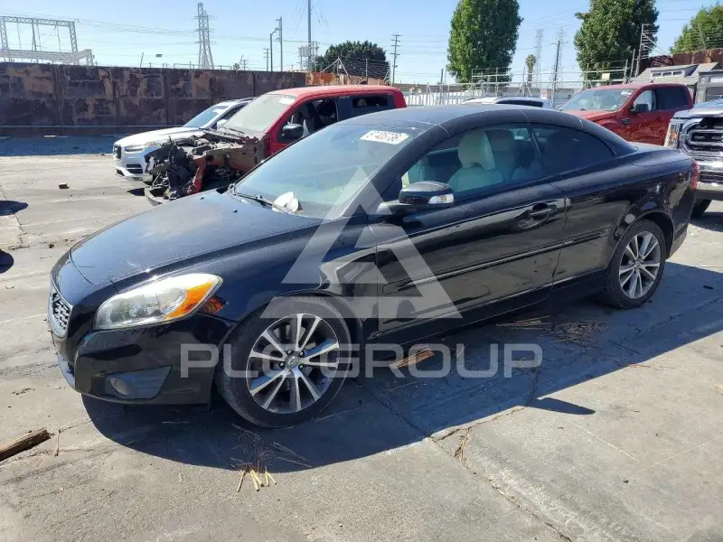 2012 Volvo C70 photo