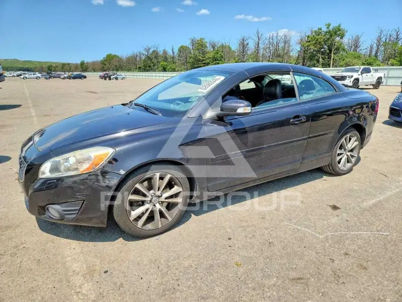 2012 Volvo C70 photo