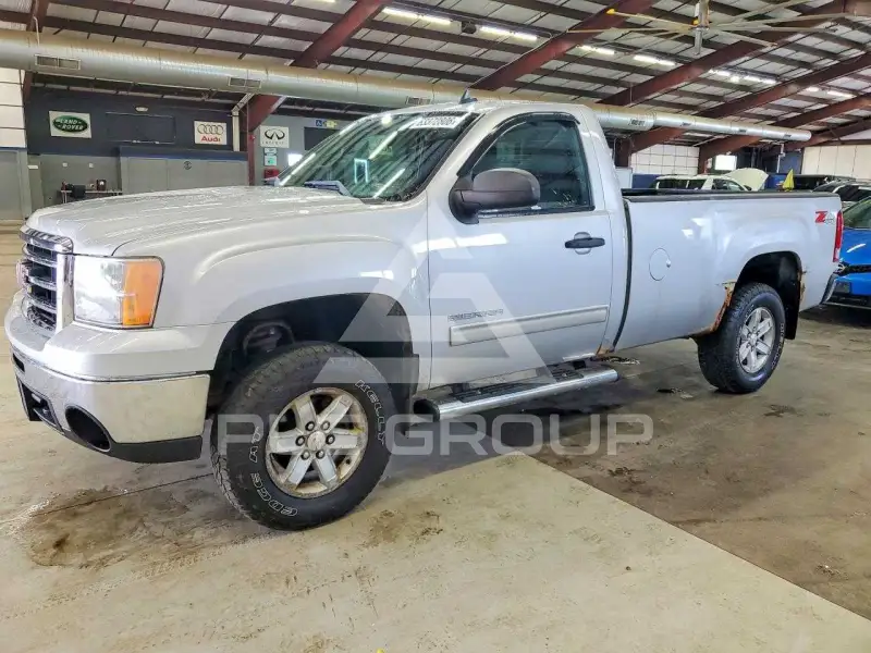 2012 GMC Sierra photo