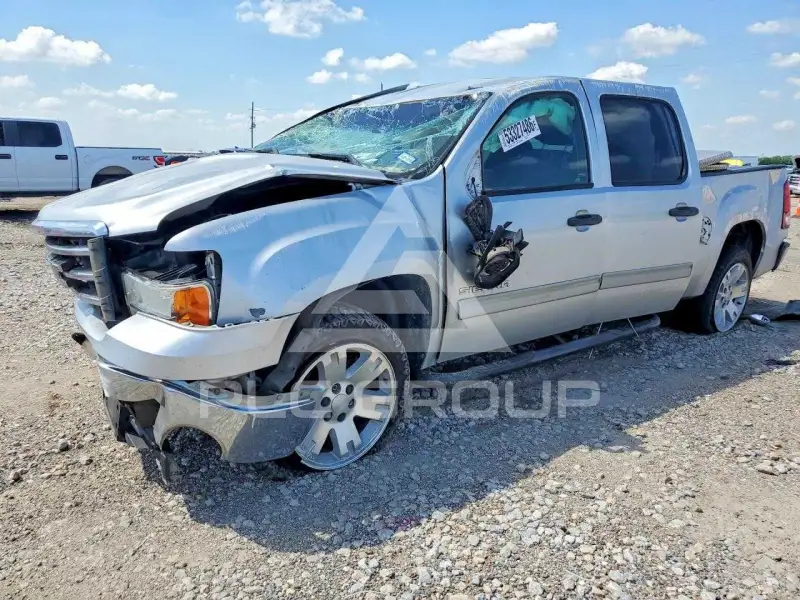 2012 GMC Sierra photo