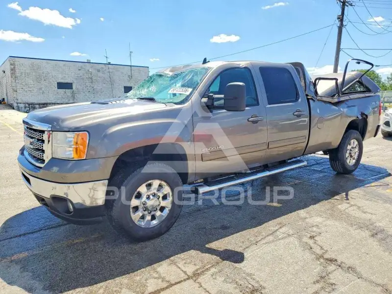 2012 GMC Sierra photo