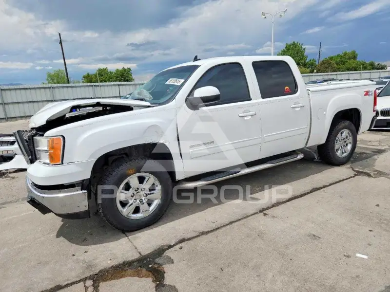 2012 GMC Sierra photo