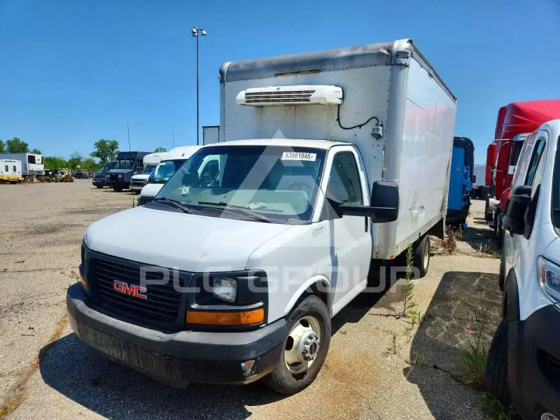 2012 GMC Savana photo