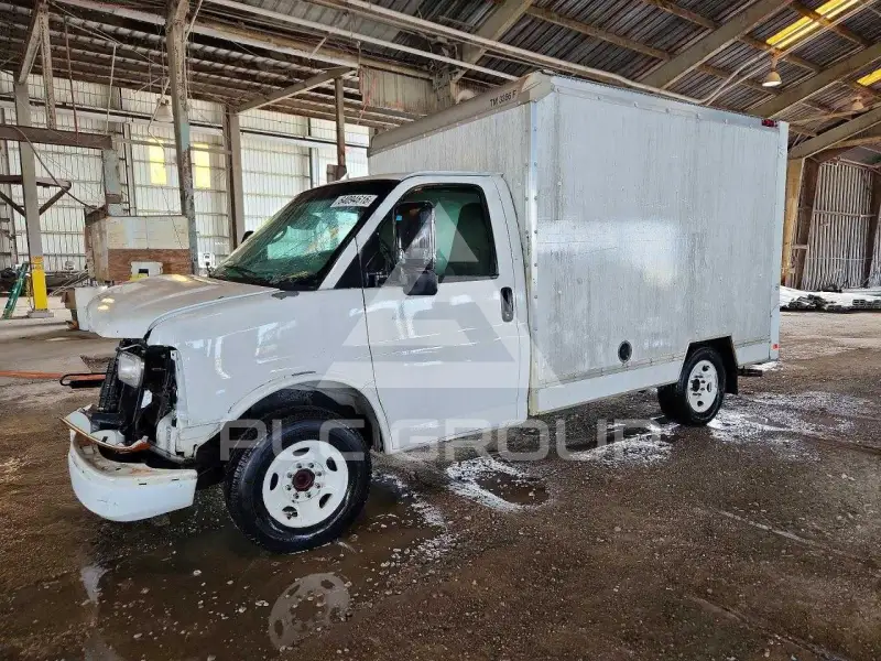 2012 GMC Savana фото