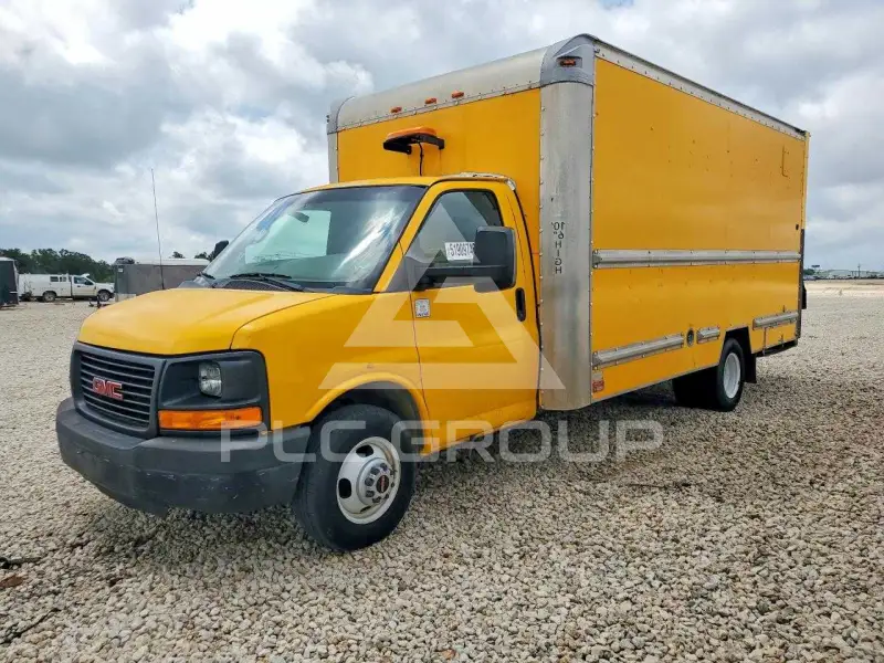 2012 GMC Savana фото