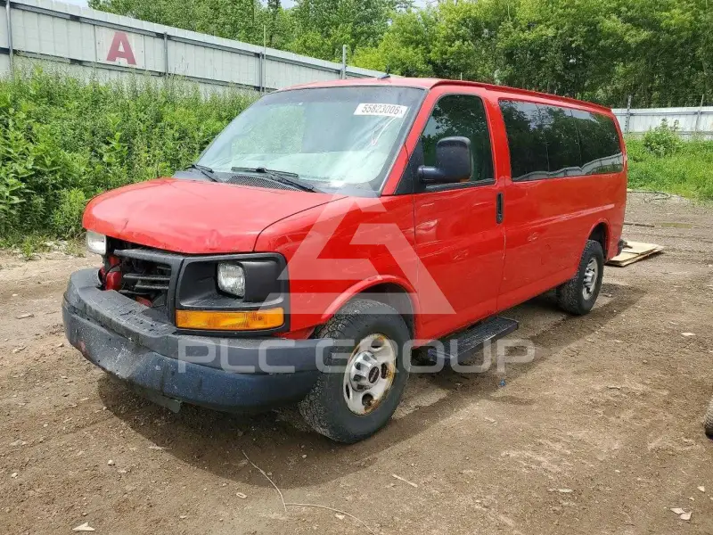2012 GMC Savana фото
