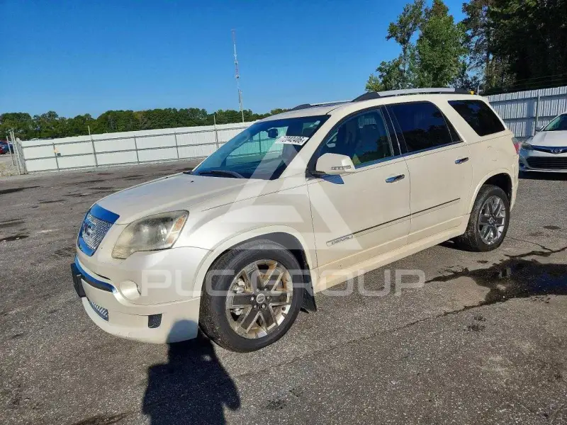 2012 GMC ACADIA photo