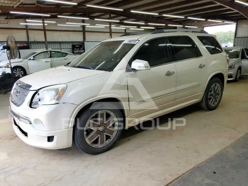 2012 GMC ACADIA photo