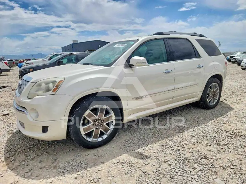 2012 GMC ACADIA photo