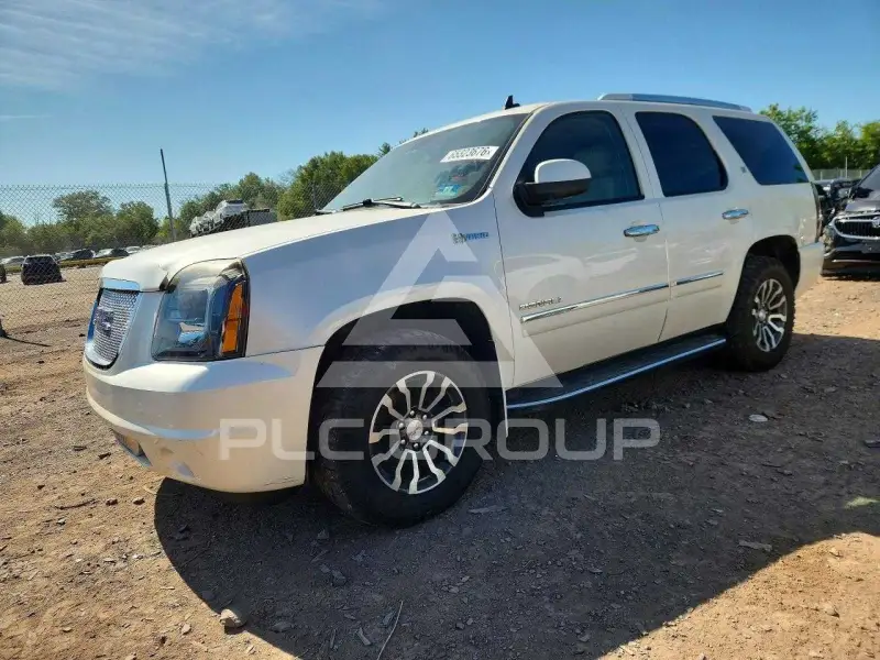 2012 GMC YUKON photo