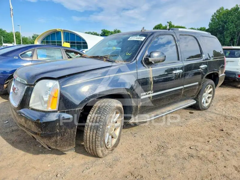 2012 GMC YUKON photo