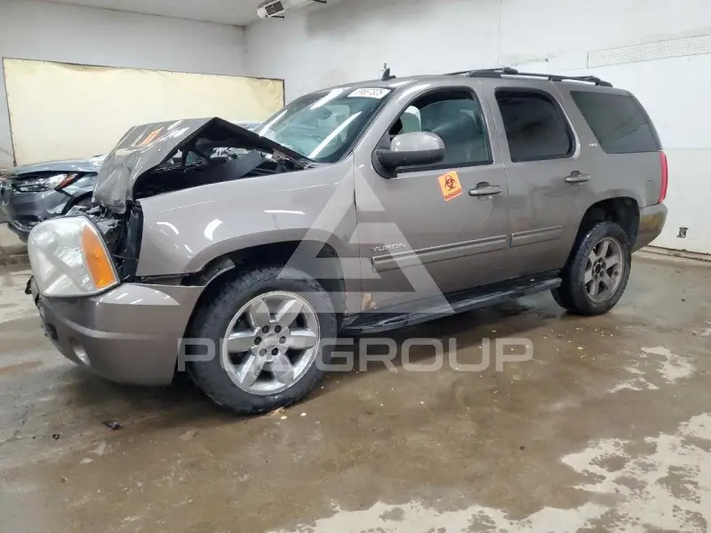 2012 GMC YUKON photo
