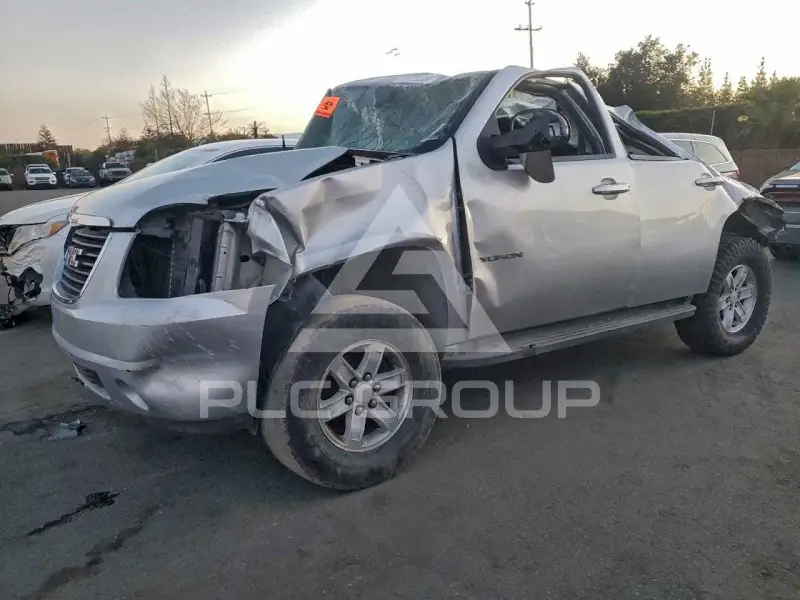 2012 GMC YUKON фото