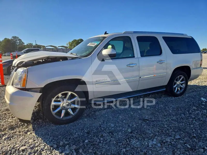 2012 GMC YUKON photo