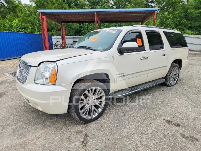 2012 GMC YUKON фото