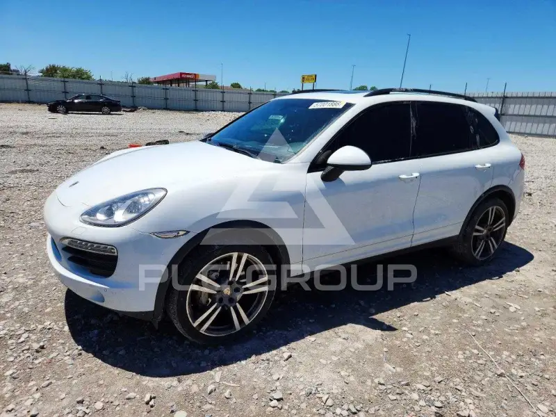 2012 Porsche Cayenne photo