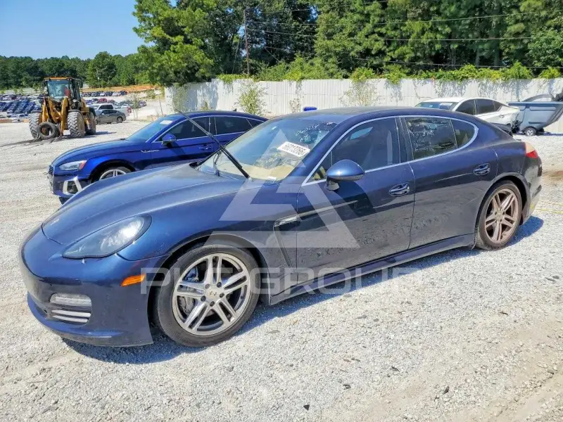 2012 Porsche Panamera photo